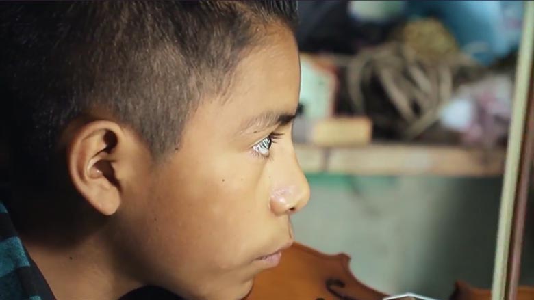 Pedro, el Violinista de Chalam